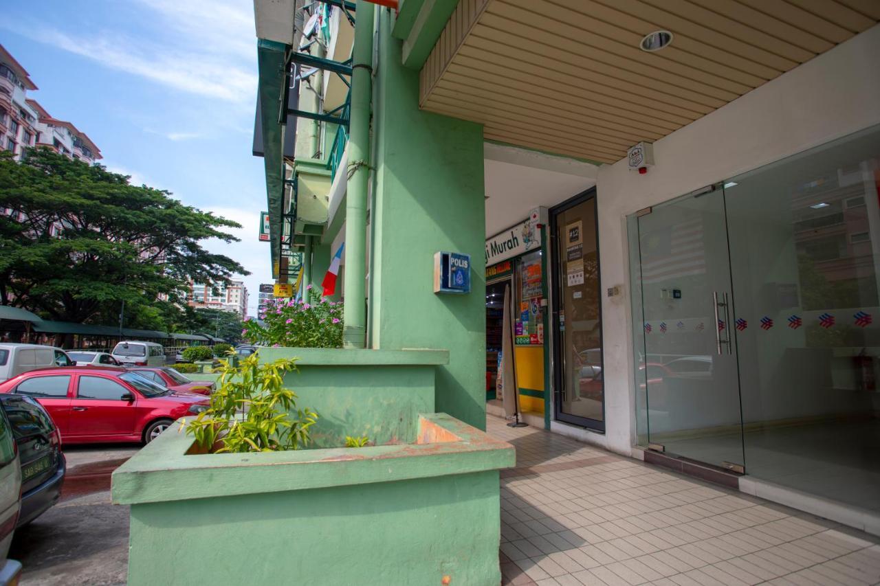 Hashtag 12 Boutique Hotel Kota Kinabalu Exterior photo